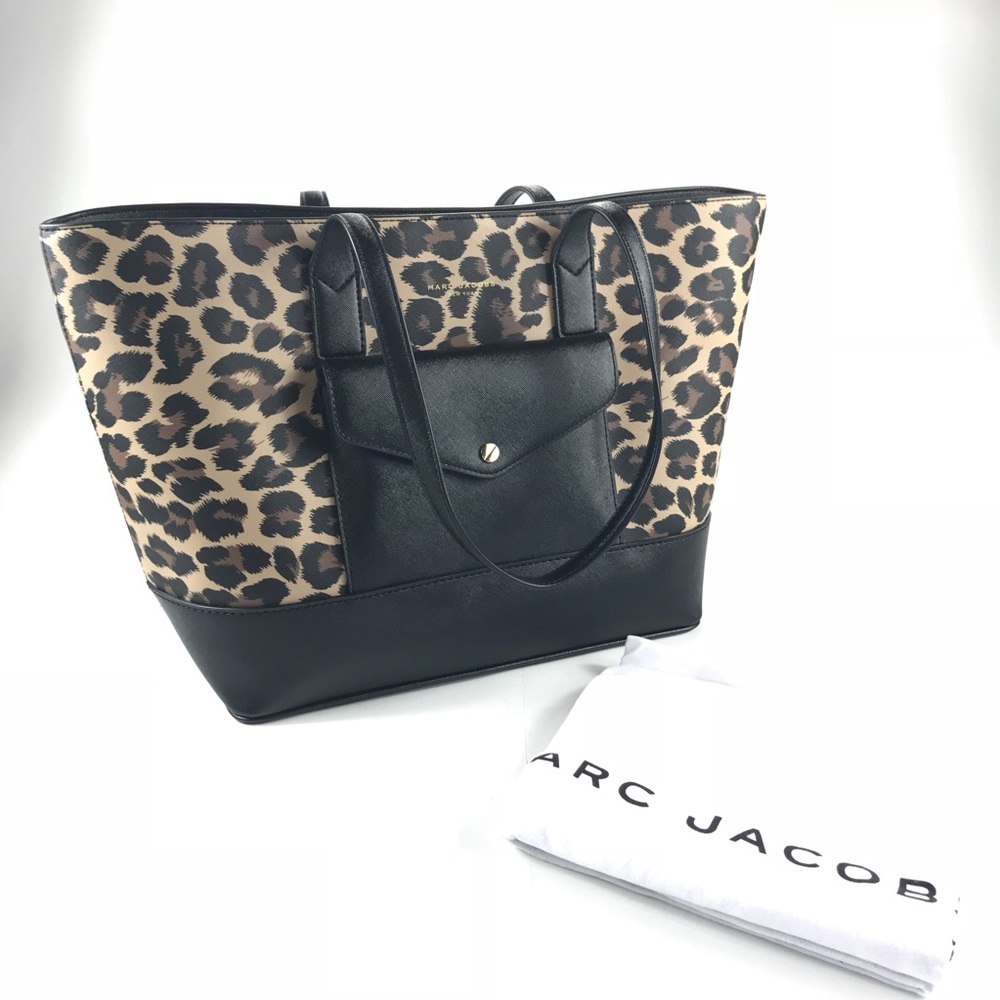 MARC JACOBS Leopard Print Saffiano Tote Bag